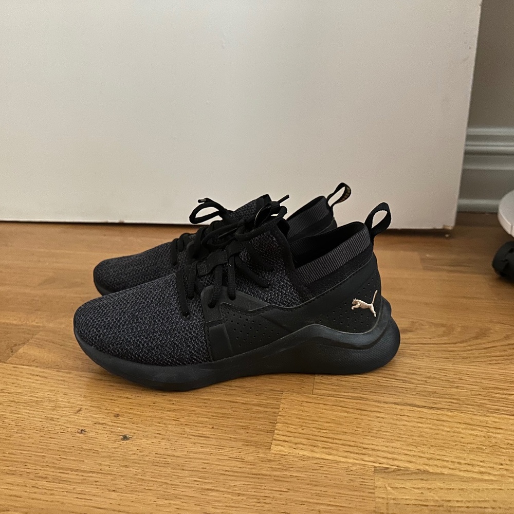 Puma Sneakers
